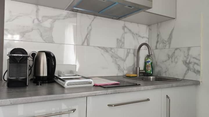 Chambre Privee Pour 4 Personnes En Banlieue Parisienne A Bondy Εξωτερικό φωτογραφία